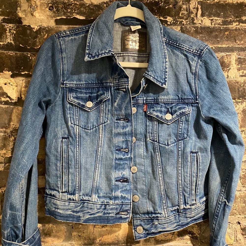 Levi Cropped Denim